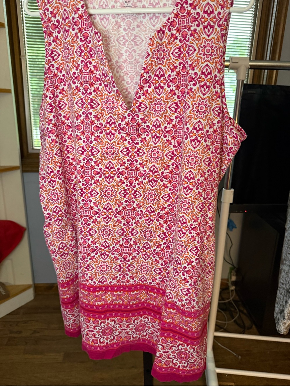 Lands' End Pink and Orange Patterned Tank Top XL with pockets